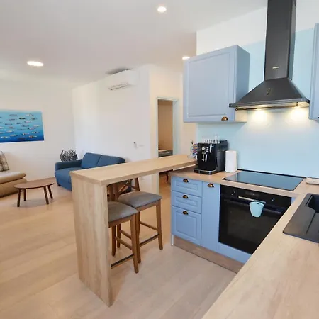 Leone Sea View Apartment Rovinj