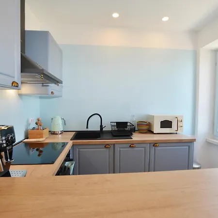 Apartment Leone Sea View